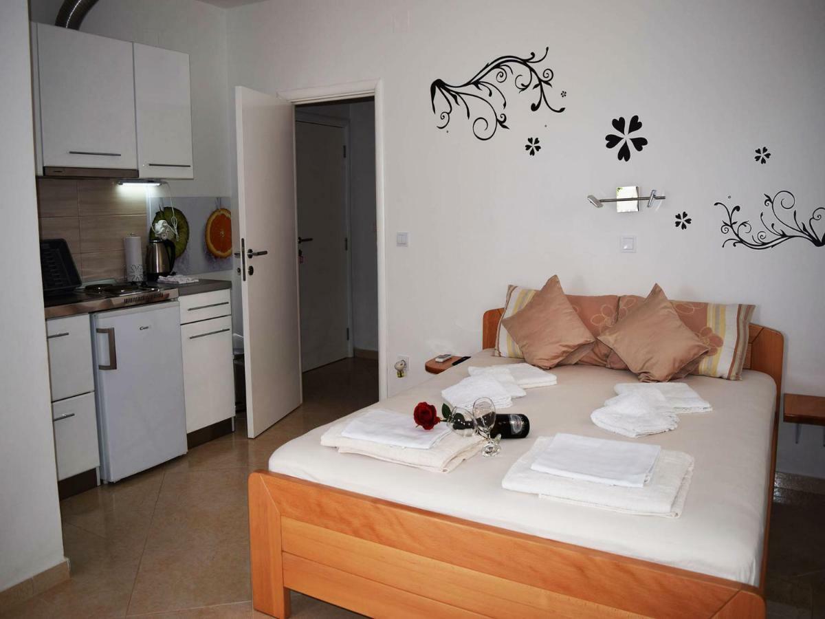 Iva Apartmani Трибунь Экстерьер фото